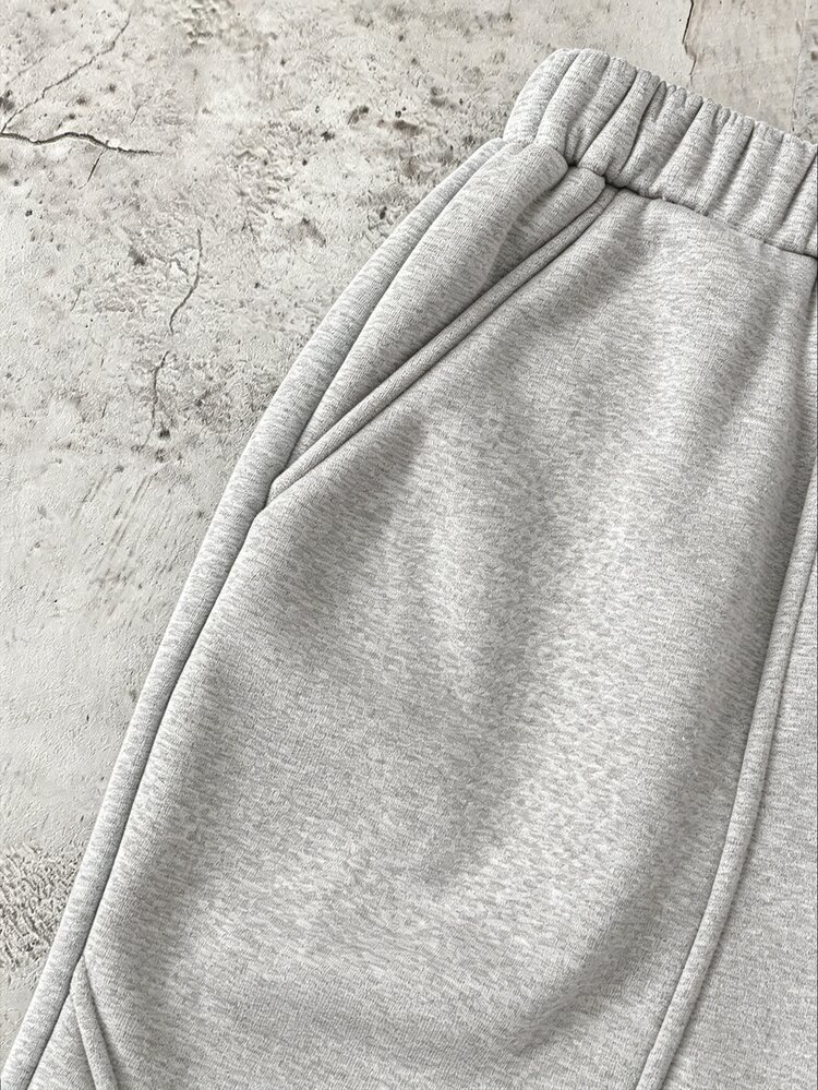 SHEIN Kids Tween Boy Casual Streetwear Sports Grey Sweatpants Straight Leg Pants, Y2K Bottoms, Suitable For Fall/Winter, School, Family Gatherings, Vacations, Parties, FallOutfit, WinterOutfit - Grey - View 4