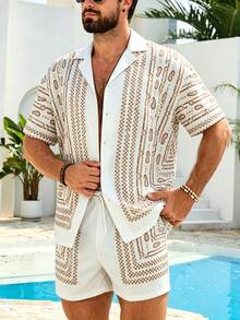 Manfinity VDAYZ Men's Brown Paisley Print Short Sleeve Loose Brown Shirt And Shorts Beach Outfit, Summer Holiday Style - Brown - View 4