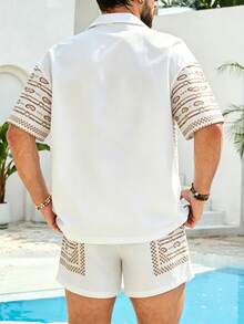 Manfinity VDAYZ Men's Brown Paisley Print Short Sleeve Loose Brown Shirt And Shorts Beach Outfit, Summer Holiday Style - Brown - View 3