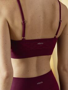 Nöista Part Of A Set, Activewear Seamless Sports Top With Floral Jacquard In Bugundy, With Front Gathering Perfect For Fall Winter, Gym Barre Yoga - Burgundy - View 6