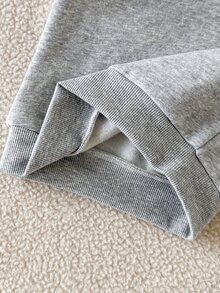 SHEIN 男嬰棉質套裝 配色字母刺繡 Polo 領運動衫與運動長褲 休閒可愛時尚款 適合嬰兒冬季戶外玩耍 - 灰色 - 查看 5