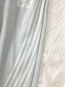 SHEIN ChillGRL 2件組 4-8歲女童街頭風 23號條紋長袖拉鍊連帽外套＋寬腿鬆身長褲套裝，校園 7歲生日運動活力秋季白色 - 灰色 - 查看 10