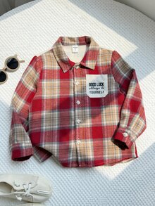 SHEIN 1件兒童小男孩紅色格紋字母印花設計秋冬休閒復古時尚長袖襯衫，柔軟舒適面料，適合日常穿著、外出、聚會、派對、聖誕/新年穿搭 - 紅色 - 查看 4