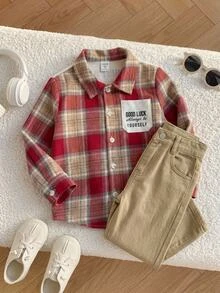 SHEIN 1件兒童小男孩紅色格紋字母印花設計秋冬休閒復古時尚長袖襯衫，柔軟舒適面料，適合日常穿著、外出、聚會、派對、聖誕/新年穿搭 - 紅色 - 查看 2