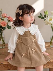 SHEIN Vintaside Kids 女童復古學院風兩件套，領口長袖襯衫與燈芯絨背心裙，適合秋季家庭野餐、週末生日派對、幼兒園穿搭與溫馨假期拍照，讓您的孩子成為焦點 - 卡其色 - 查看 1