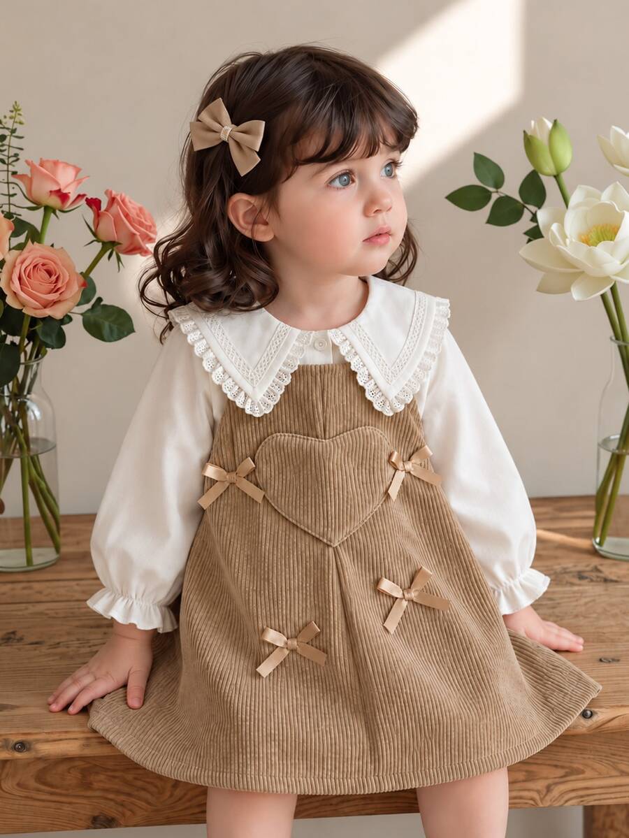 SHEIN Vintaside Kids 女童復古學院風兩件套,領口長袖襯衫與燈芯絨背心裙,適合秋季家庭野餐、週末生日派對、幼兒園穿搭與溫馨假期拍照,讓您的孩子成為焦點 - 卡其色 - 查看 1