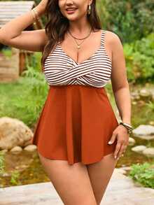 SHEIN Swim Curve 大尺碼女款兩件式條紋印花細肩帶交叉短上衣與高腰三角比基尼泳褲套裝，夏季海灘度假 - 彩色 - 查看 4