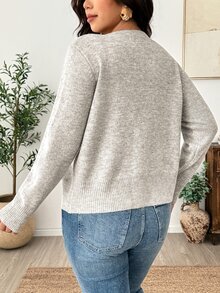 Linhara CURVE Plus Size Round Neck Long Sleeve Slimming Minimalist Commuter Knit Sweater - Light Grey - View 2