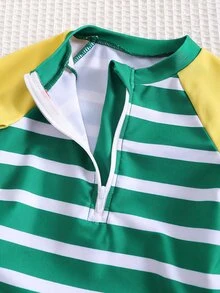 SHEIN 3件組小男孩休閒夏季條紋海洋動物圖案長袖短褲套裝附遮陽帽泳裝，適合春夏、戶外穿著、旅行、度假、海灘、泳池、派對、海邊、溫泉、游泳 - 綠色 - 查看 9