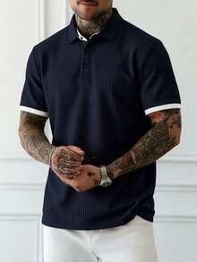 Manfinity CasualCool 男士休閒短袖 Polo 衫，黑色與米色紋理設計，標準版型，鈕扣領口，適合夏季、度假、高爾夫，老錢風輕量上衣，正式休閒 - 寶藍色 - 查看 5