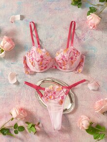 Elorette Women's Floral Embroidered Fashionable Comfortable Lingerie Set - Pink - View 3