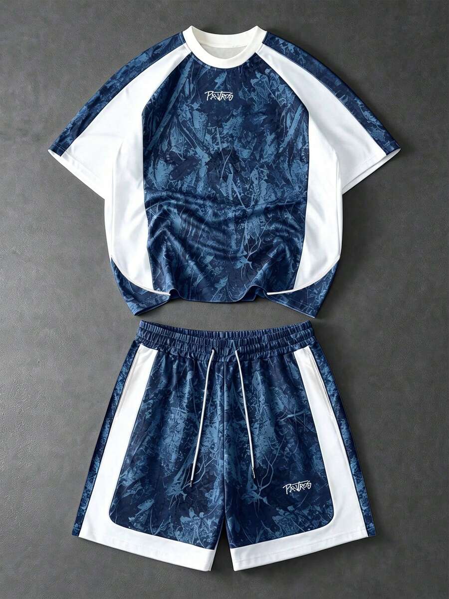 Manfinity Roghcode 男士美式街頭風運動復古叢林迷彩拼接運動服套裝,短袖圓領T恤與短褲兩件套,針織套裝,健身房適用 - 藍色 - 查看 1