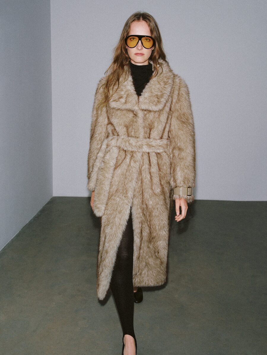 MOTF PREMIUM AUTUMN/WINTER URBAN CHIC MID-LENGTH FUR COAT WITH CUFF TIE STRAP DECOR - Apricot - View 1