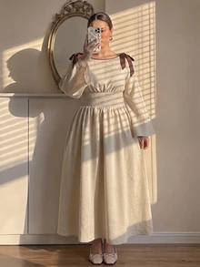 SHEIN MOD 大尺碼女款休閒膠囊系列中世紀仙女風洋裝，蝴蝶結肩部裝飾、抽褶腰部，適合秋季早午餐派對與生日 - 杏色 - 查看 7