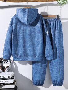 SHEIN 兒童青少年男孩休閒舒適時尚極簡連帽衛衣長袖運動衫與長褲套裝，經典酷炫紮染漸層色圖案印花，適合通勤、上學、日常休閒穿著、運動，秋冬季 - 藍色 - 查看 3