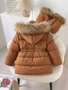 Elladie kids 1件秋冬少女焦糖色絎縫2200#壓線工藝連帽中長款長袖加厚外套＋手套，淺米色人造毛大領設計，前拉鍊開合，彈性腰部設計，兩側口袋，簡約百搭，保暖增溫，適合秋冬少女外出、購物與拍照 - 卡其色 - 查看 2