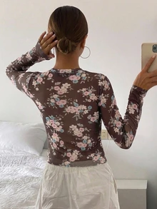 DAZY 女款花卉印花修身百搭長袖上衣，適合日常穿著 - 咖啡棕 - 查看 3