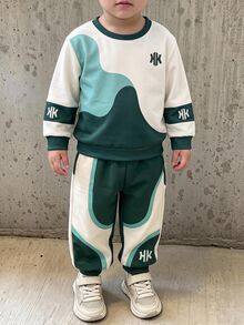 SHEIN 1 buah Sweatshirt Lengan Panjang Kerah Bulat Kasual Modis untuk Anak Laki-Laki, Cocok untuk Musim Gugur/Dingin, Motif Patchwork Blok Warna Melengkung Klasik, Keren, dan Tampan, Motif Logo Kecil yang Indah, Cocok untuk Musim Kembali ke Sekolah - Putih - View 3