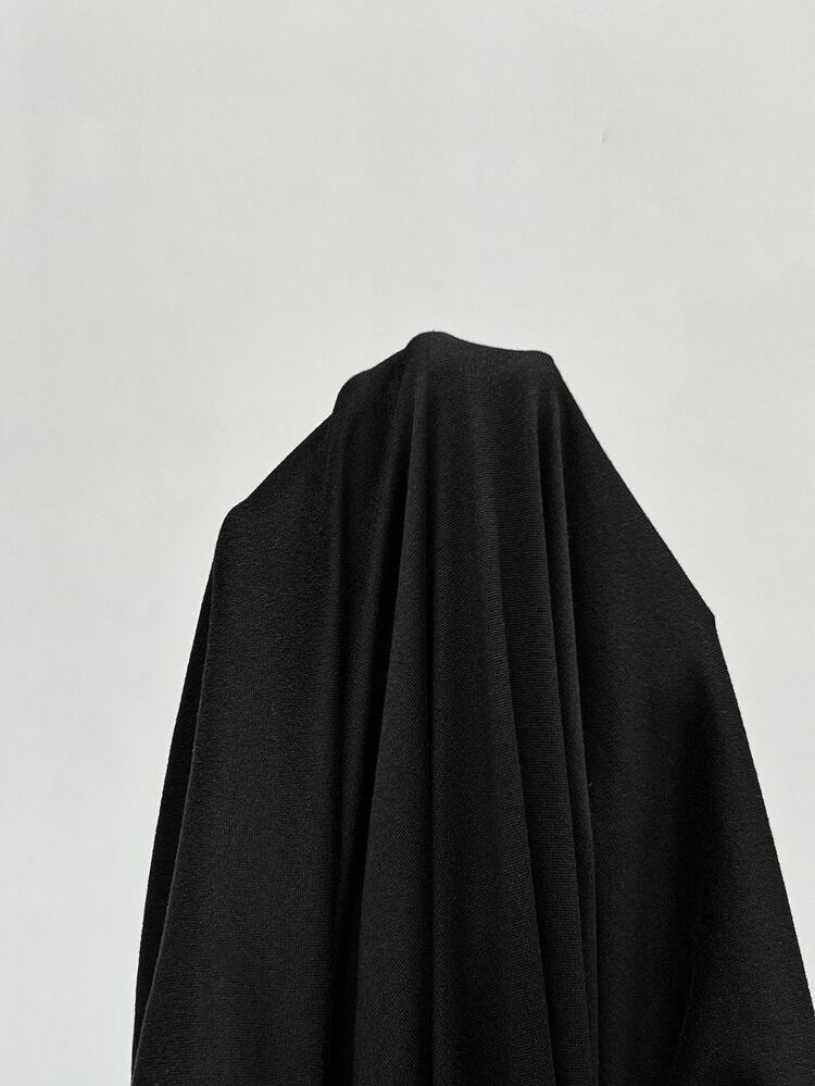 SHEIN CURVE+ Kaos Slim Fit Kerah Tinggi Ukuran Plus 22W untuk Musim Gugur - Hitam - View 7