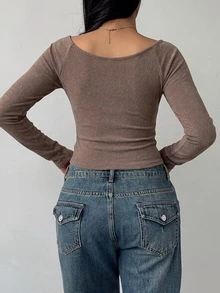 SHEIN BASICS 時尚女款羅紋針織U領長袖短版上衣，適合日常冬季穿著與秋季保暖，灰褐色休閒風 - 棕色 - 查看 6