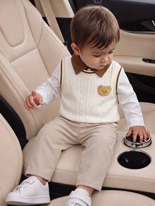 SHEIN Playful Pals 3件組男嬰熊圖案背心 + 白色長袖襯衫 + 米白色米色燈芯絨寬腿褲休閒親子套裝，韓系復古上衣褲裝 - 黑與白 - 查看 2