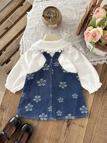 SHEIN 2件組女嬰可愛優雅高質感翻領長袖襯衫 3D花朵裝飾吊帶褲 秋季白色A字版型 校園畢業款 - 藍色 - 查看 3