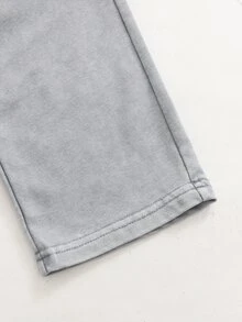 SHEIN Genkimix Kids 女童幼兒牛仔褲，秋季新品，煙灰色，鬆緊腰頭附抽繩與大口袋設計，寬鬆版型，輕量柔軟針織丹寧布料，舒適親膚，適合四季穿著，日常拍照、購物、休閒外出、度假等多場景穿搭，2026新款女童幼兒牛仔褲 - 灰色 - 查看 7