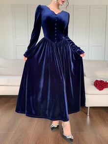Feyla New Vintage Design Wavy Edge Button-Up Cinched Waist Pleated A-Line Slimming Velvet Dress - Navy Blue - View 3