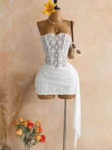 Soleia 女款性感度假無肩帶蕾絲紋理垂墜網紗抓皺胸衣迷你洋裝，適合海灘、郵輪、公路旅行、城市度假、約會、下午茶、波希米亞風、海邊、島嶼、夏季、音樂節、日常通勤、婚禮季、派對、嘉年華 - 白色 - 查看 3