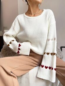 SHEIN كنزة صوفية محبوكة مضلعة بأكمام واسعة بنمط قلب بحجم صغير، بيضاء، كاجوال رومانسية للاستخدام اليومي والمواعيد - أبيض - مشاهدة 1