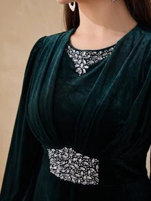 Veilorie فستان أنيق للنساء بمقاسات كبيرة مزين بالرقع والراينستون بأكمام طويلة - أخضر داكن - مشاهدة 4