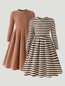 SHEIN Vintaside Kids Tween女孩2件組純色淺棕色與棕色格紋喇叭裙，優雅休閒對比羅紋上衣，刺繡公主風，適合感恩節、秋季、校園穿搭 - 彩色 - 查看 1