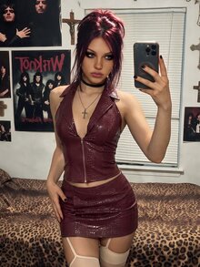 Bitrose Sexy Hot Girl Style Deep V-Neck Lapel Dark Snake Print Halter Neck Fitted Sleeveless Top, Low Waist Bodycon Mini Skirt Suit Set - Burgundy - View 4