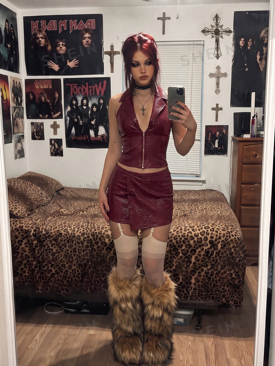 Bitrose Sexy Hot Girl Style Deep V-Neck Lapel Dark Snake Print Halter Neck Fitted Sleeveless Top, Low Waist Bodycon Mini Skirt Suit Set - Burgundy - View 1