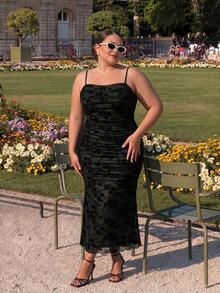 SHEIN MOD Plus Size New Black Velvet Jacquard Hollow Mesh Slip Dress, Romantic Sexy Elegant Date Evening Cocktail Vacation Lace Ruffle Bodycon Dress, Autumn - Black - View 6