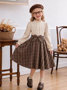 SHEIN Vintaside Kids 女童長袖洋裝，優雅荷葉邊圓領中長洋裝，杏色上衣搭配棕色格紋裙，收腰A字大裙擺，復古公主風，秋季日常穿著，適合上學、外出、假日派對 - 彩色 - 查看 6