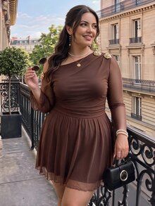 SHEIN MOD فستان قصير بني غير متماثل الكتف بأكمام شبكية واسعة، مقاس كبير، خريف/شتاء، إطلالة عتيقة رومانسية أنيقة - بني - مشاهدة 2