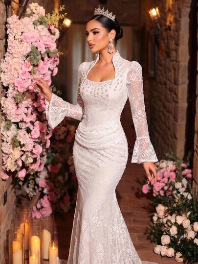 Glamrae Elegant Luxurious White & Champagne Contrast Sheer Detachable Long Sleeve V-Neck Off-Shoulder Fan-Shaped Elastic Lace Sexy Backless Mermaid Tail Silhouette Floor-Length Wedding Dress For Wedding, Holiday, Party, Graduation Season