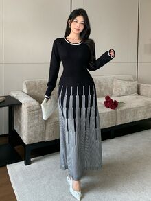 Modelyn فستان نسائي مخطط برقبة دائرية وأكمام طويلة أنيق من الصوف المحبوك - أبيض وأسود - مشاهدة 5