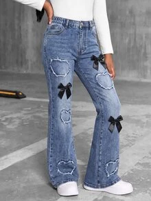 SHEIN Tween Girls Y2K Heart Pattern Distressed Blue Denim Black Bow Decor Stretch High Waist Flare Leg Jeans Autumn/Winter Streetwear - Medium Wash - View 3