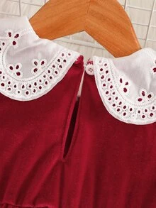 SHEIN 1pc Toddler Girl Velvet Dress Elegant Sweet Burgundy Lace Eyelet Bow Ruffle Long Sleeve Peter Pan Collar Regular Fall Winter Holiday Chic - Red - View 8