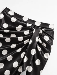 GlowEve CURVE Plus Size Women's Minimalist Casual Pleated Design Black & White Contrast Polka Dot Bodycon Skirt, Versatile For Commuting And Outings Fall - Black - View 5