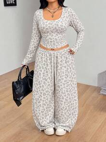 Coolane Women's Plus Size Fall Winter Casual Streetwear Daily Wear Gym Grey Leopard Print T-Shirt And Wide Leg Sweatpants Outfits 2 Pieces Set - Light Grey - View 3