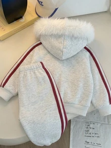 Young Girl Knight Graphic Print Hoodie And Striped Jogger Sweatpants Set Kids - Grey - View 2