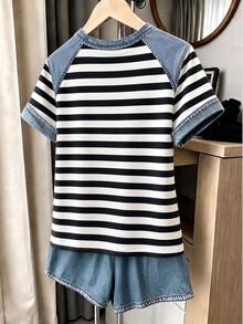 Resyla Bộ áo thun và quần short nữ mùa hè phong cách thường ngày, họa tiết kẻ sọc phối patchwork in hiệu ứng denim - Nhiều màu - Xem 2