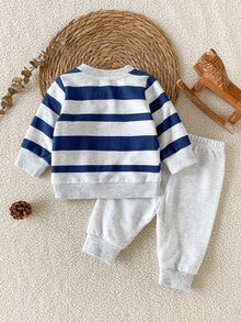 SHEIN 2pcs Newborn Cotton Blend Striped Knit Outfit Set, Long Sleeve Top & Jogger Pants, Baby Fall Clothes Winter Casual Set Light Grey - Blue and White - View 3