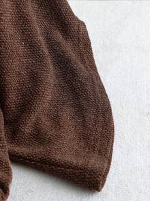 Glimmora Sexig långärmad T-shirt med draperad hals för kvinnor i plus size, enfärgad - Kaffebrun - Visa 4