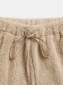 GlowEve CURVE Plus Size Autumn/Winter Lambswool Fashion Elegant Casual Home Shorts - Apricot - View 3