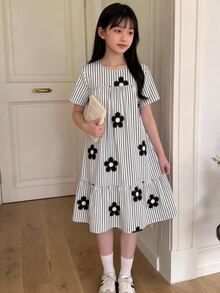 SHEIN Tween Girls Floral Striped Round Neck Loose A-Line Casual Short Sleeve Dress, Back To School, Graduation Ceremony - Black and White - View 2
