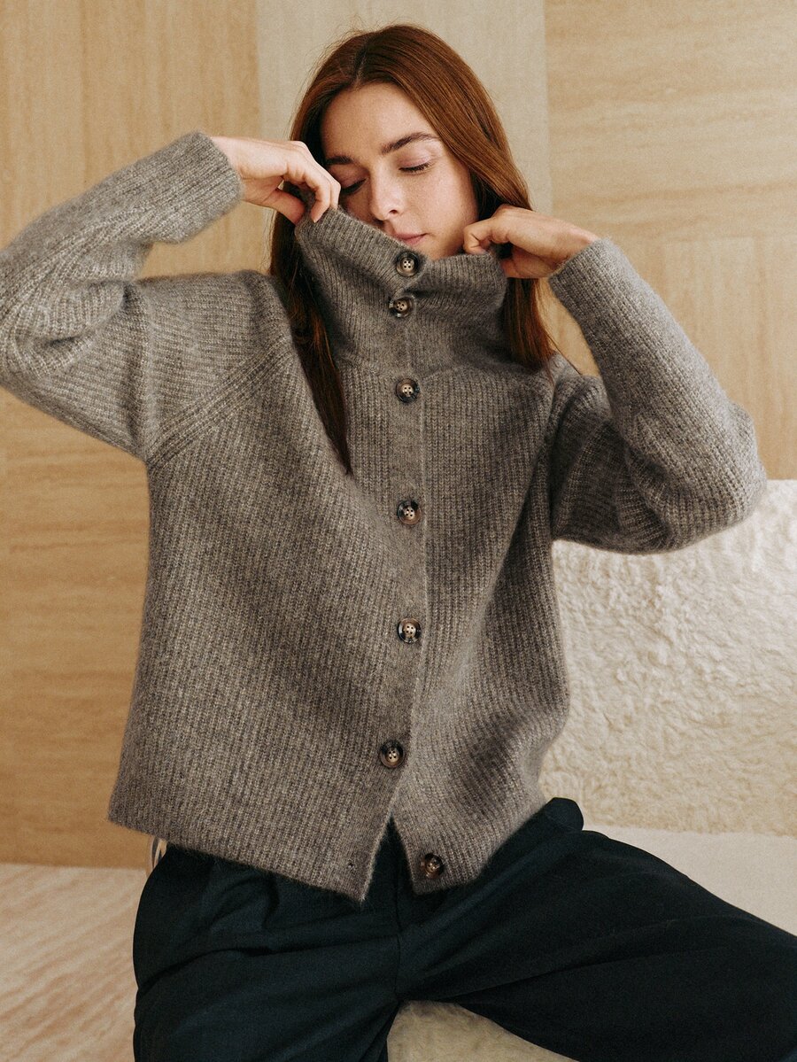 MOTF PREMIUM WOMEN'S HIGH NECK WOOL COMFORTABLE CARDIGAN - Grey - View 1